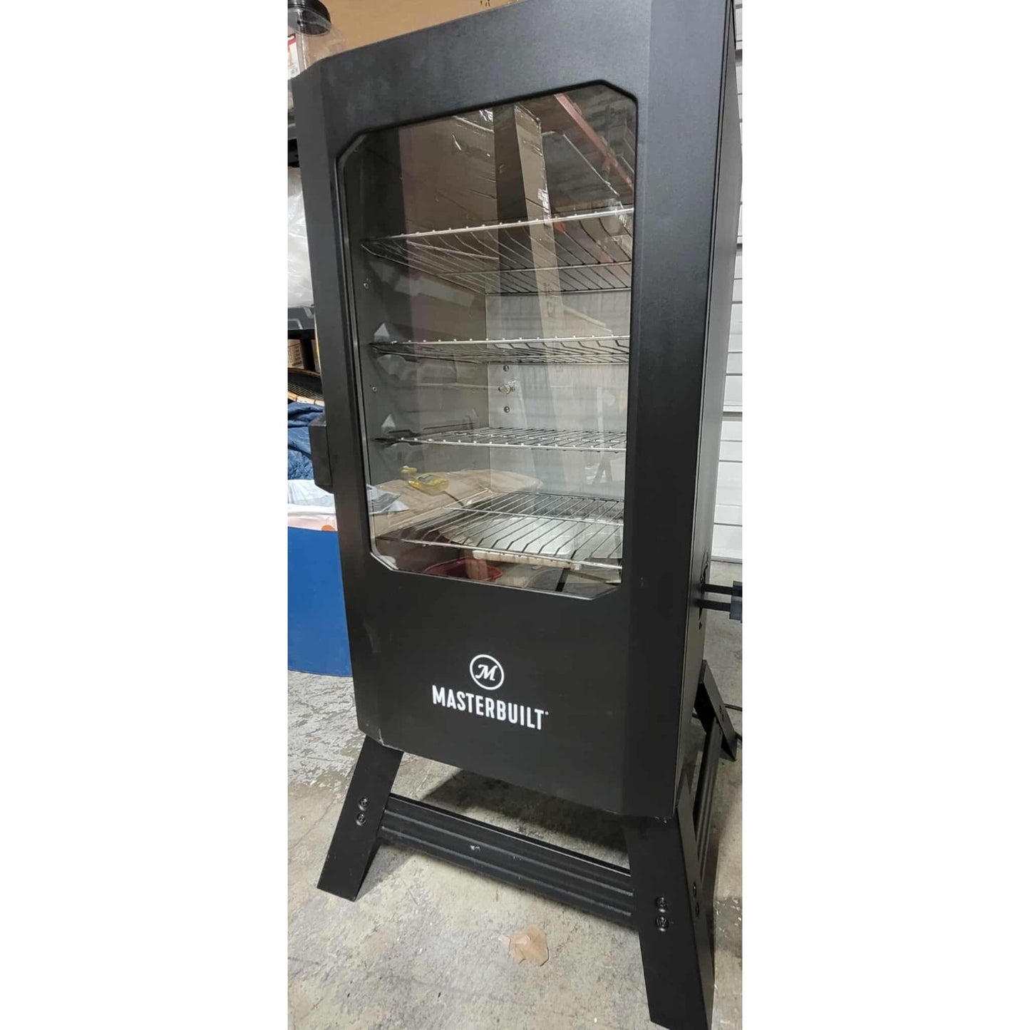 Masterbuilt® 30-inch Digital Electric Vertical BBQ Smoker with Leg Kit, Side Wood Chip Loader