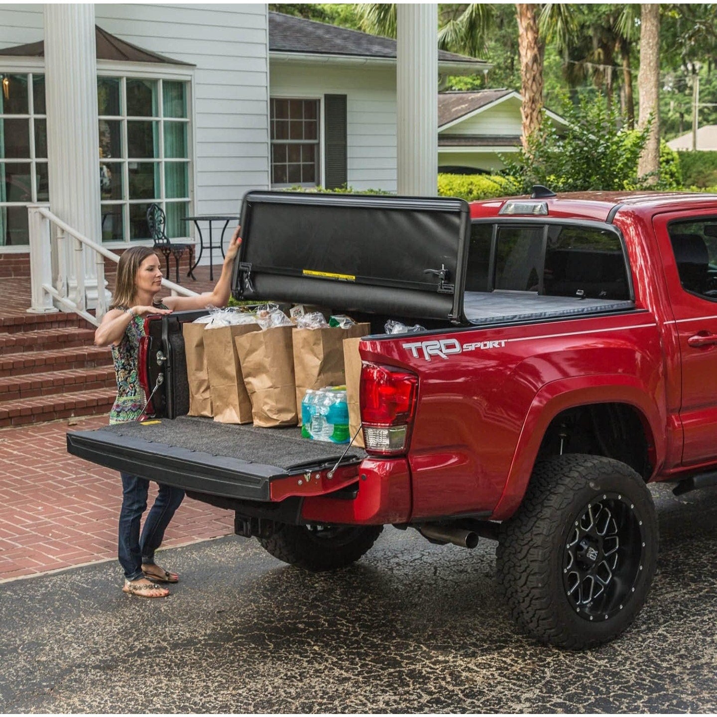 Gator ETX Soft Tri-Fold Truck Bed Tonneau Cover | 59109 | Fits 2014 - 2018, 2019 Ltd/Lgcy Chevy/GMC