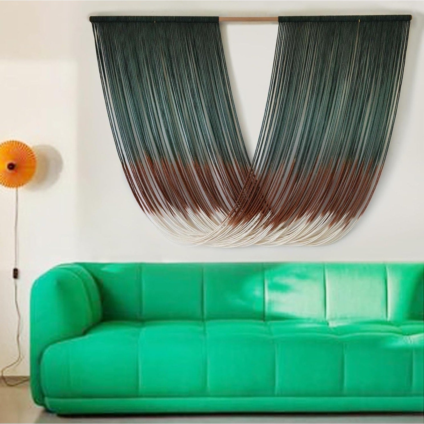 Macrame Wall Hanging Dip-Dye Green Boho Wall Decor Chic Fiber Yarn Wall Art Craftsmanship Bedroom