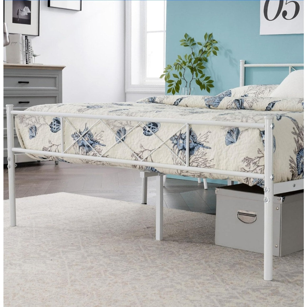 VECELO Queen Size Bed Frame with Headboard