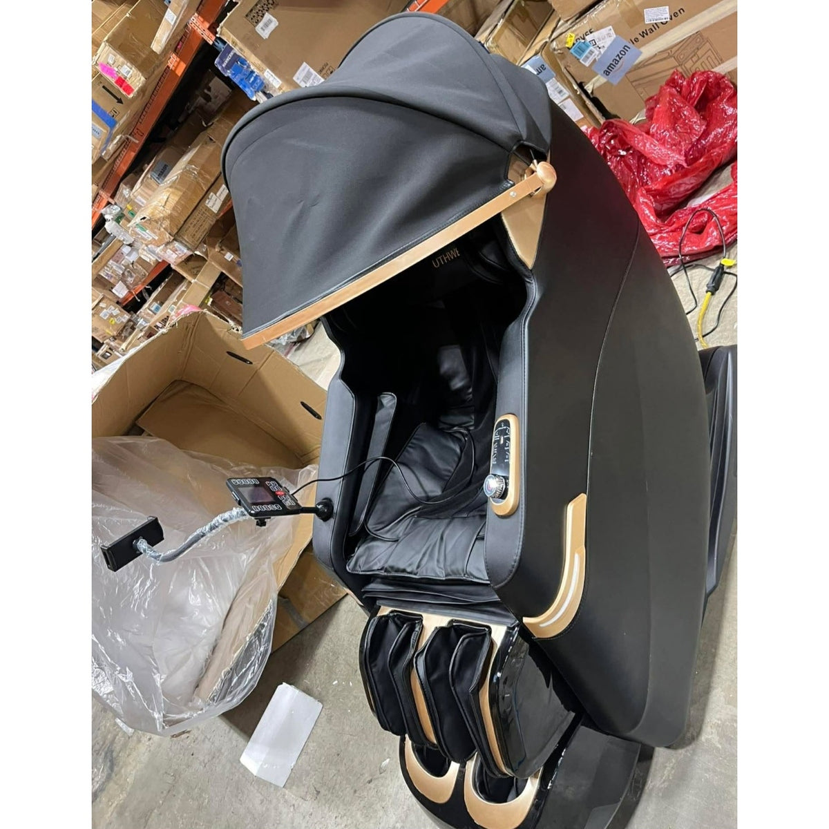 UTHWELL U-007 Massage Chair Review | 3D Shiatsu + Zero Gravity Therapy!