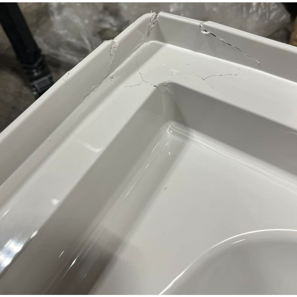 60” x 32” Alcove Soaking Bathtub in white with Right-Hand Drain Hole – Tub Only
