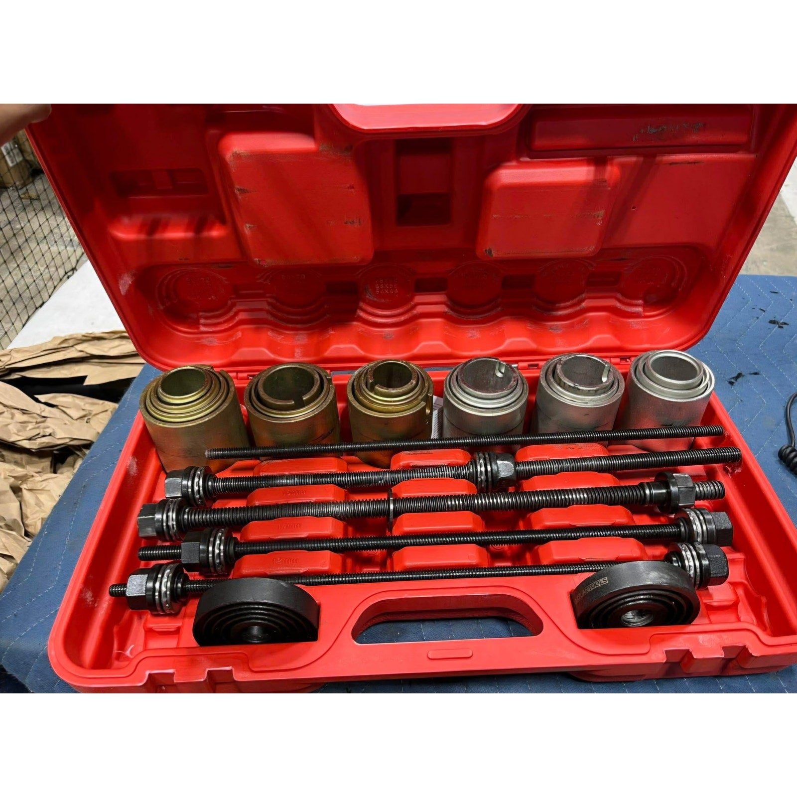 DAYUAN Universal Press Pull Sleeve Remove Install Bushes Bearings Tool Kit