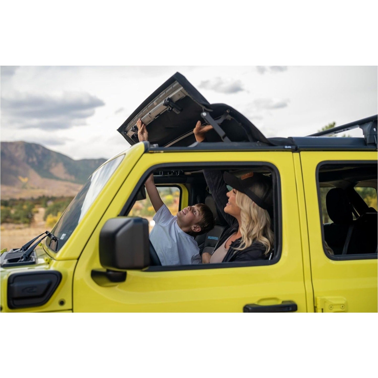 Bestop Sunrider for Hardtop - Jeep '20-Current Gladiator / '18-Current Wrangler JL (Black Diamond)