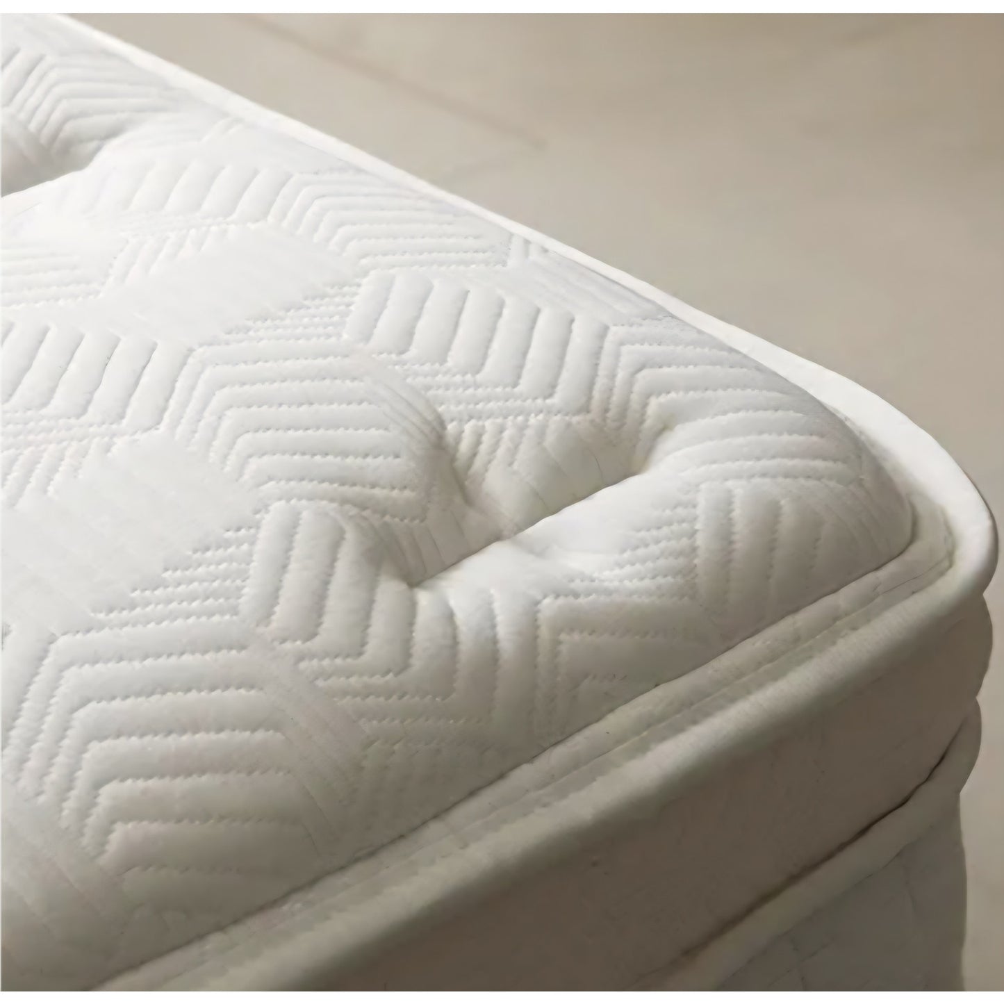 ZINUS 13 Inch Euro Top Pocket Spring Hybrid Mattress, California King, Pressure Relief, Pocket Innersprings for Motion Isolation, Mattress in A Box