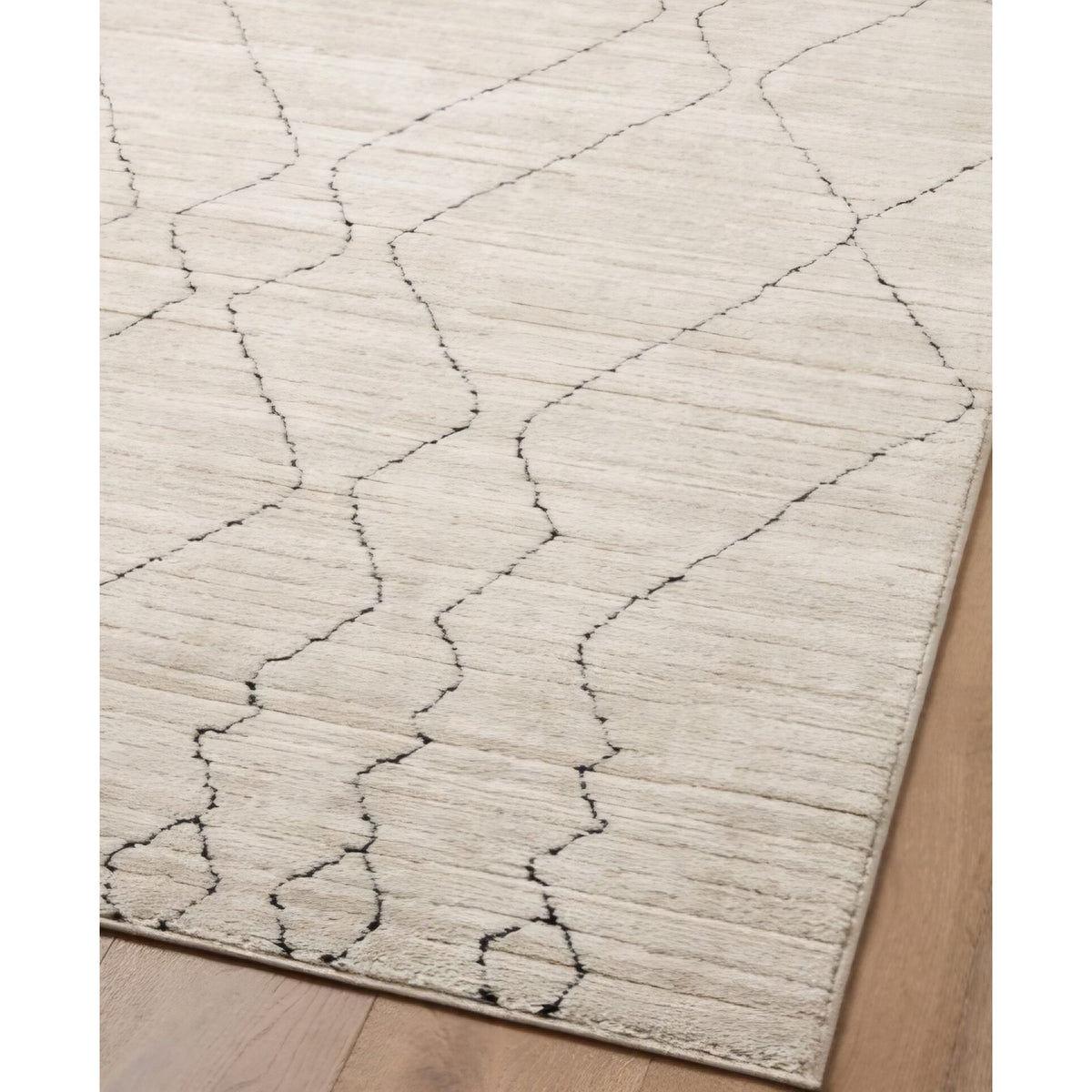 Loloi Darby Sand/Charcoal 5'-3" x 7'-6" Area Rug DAR-03 Approx. 5x7 Beige Living room