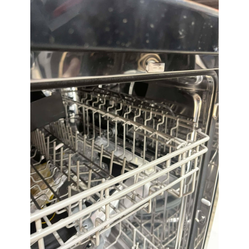 BLACK+DECKER 18-Inch Portable Dishwasher, 8-Place Setting Capacity Door Lock Broken