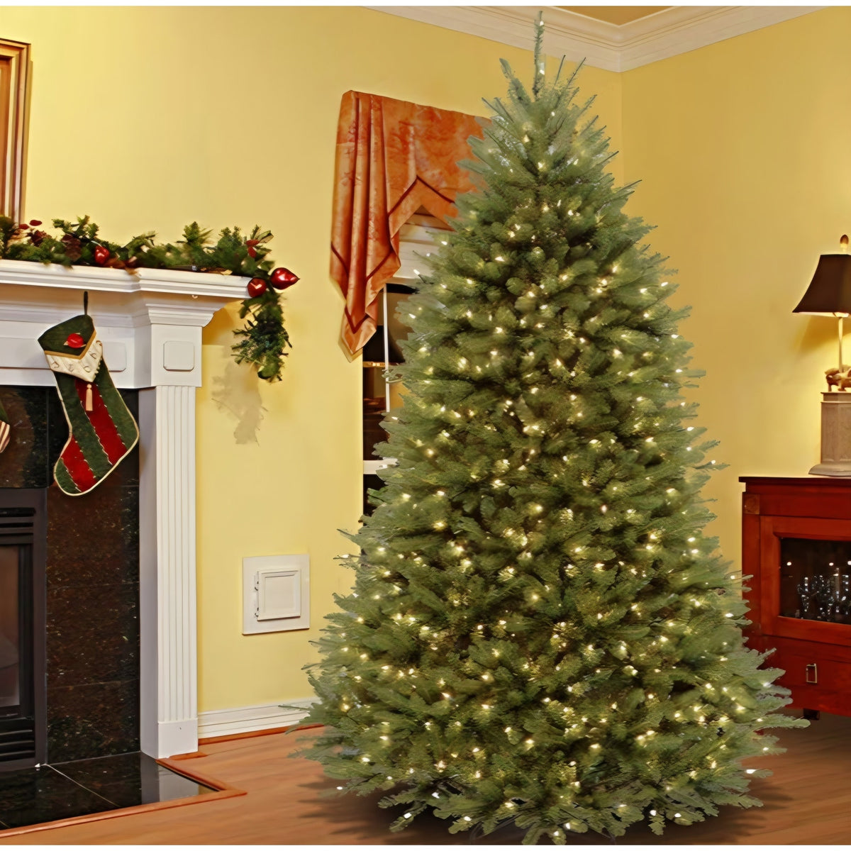 Artificial Christmas Tree, 700 LED Lights, 2,514 Tips,  7.5 ft Pre-Lit Dunhill Fir